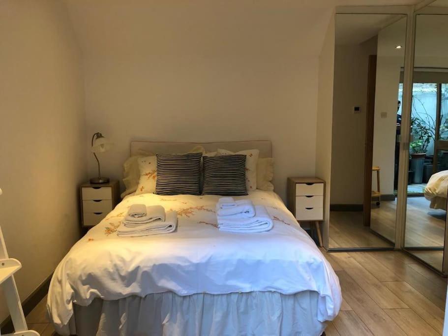 Quiet Kensington Flat Ideal For Central Londra Esterno foto