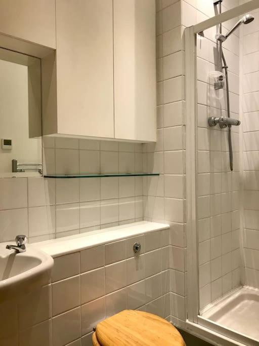 Quiet Kensington Flat Ideal For Central Londra Esterno foto